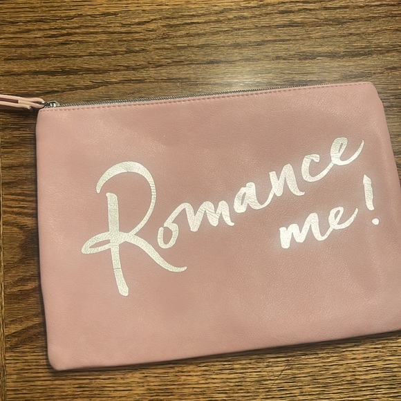 High end make up/travel bags - Picture 9 of 10